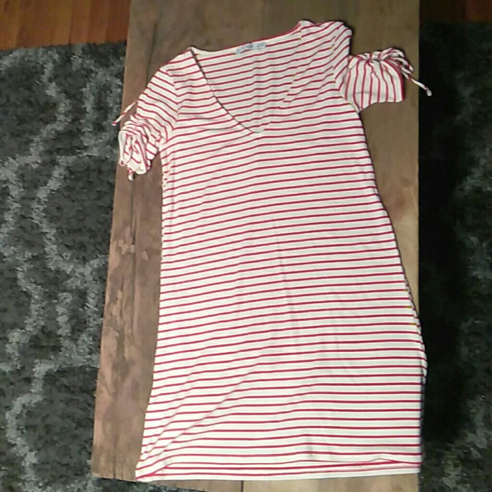 Adorable, summer dress.